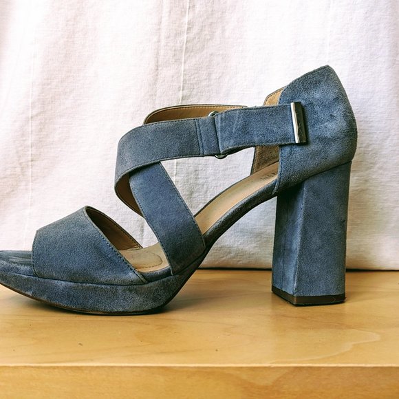 Baby Blue Suede Platform Block Heels (Naturalizer, Size 9.5, NWOT) - Picture 2 of 6